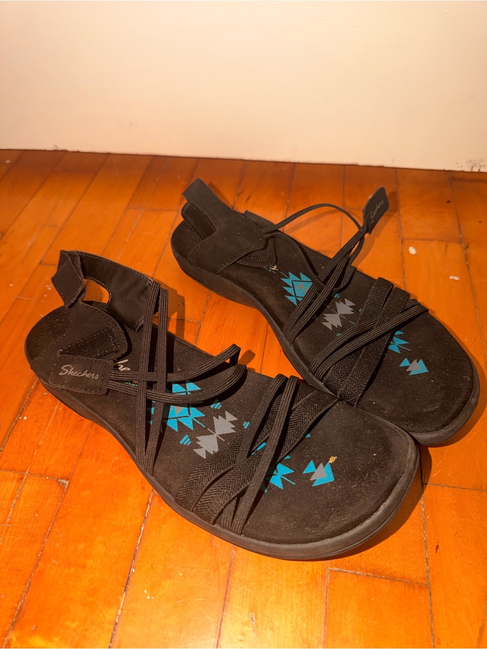 Sketchers sandals